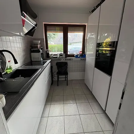 Cozy, Fully Furnished In Mettmann-sued Apartment